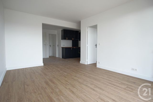 Appartement F3 à louer ST MAUR DES FOSSES